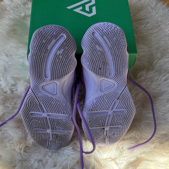 Nike Giannis Immortality 4, size 1 youth - Picture 4 of 8